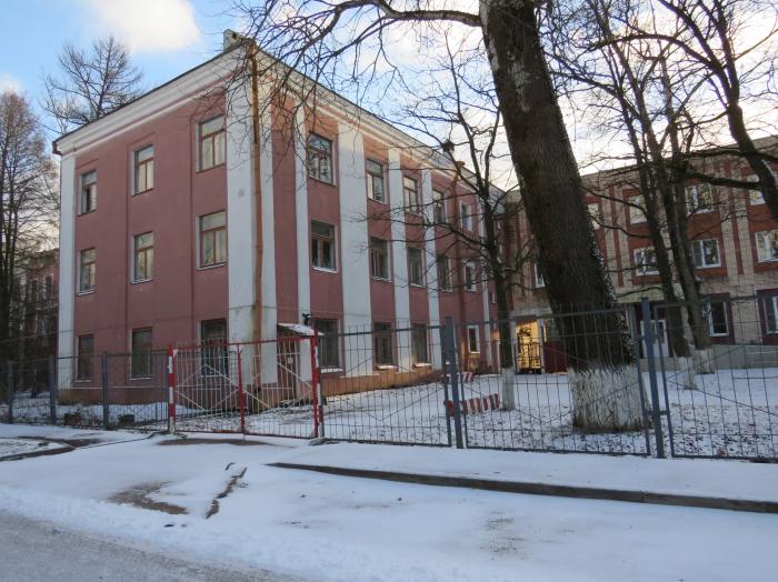 посёлок стрельна, театральная аллея, 15б. театральная аллея 15 санкт петербург. стрельна театральная аллея госпиталь. театральная аллея 15 санкт петербург. 442 военный госпиталь в санкт-петербурге внутри.