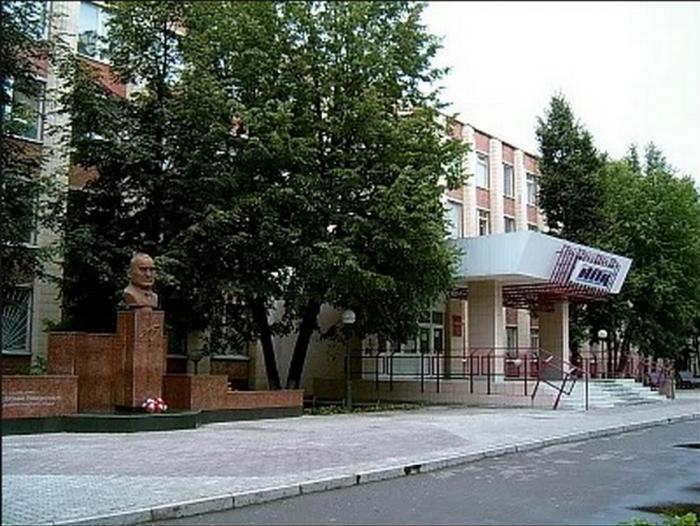 Е н королев