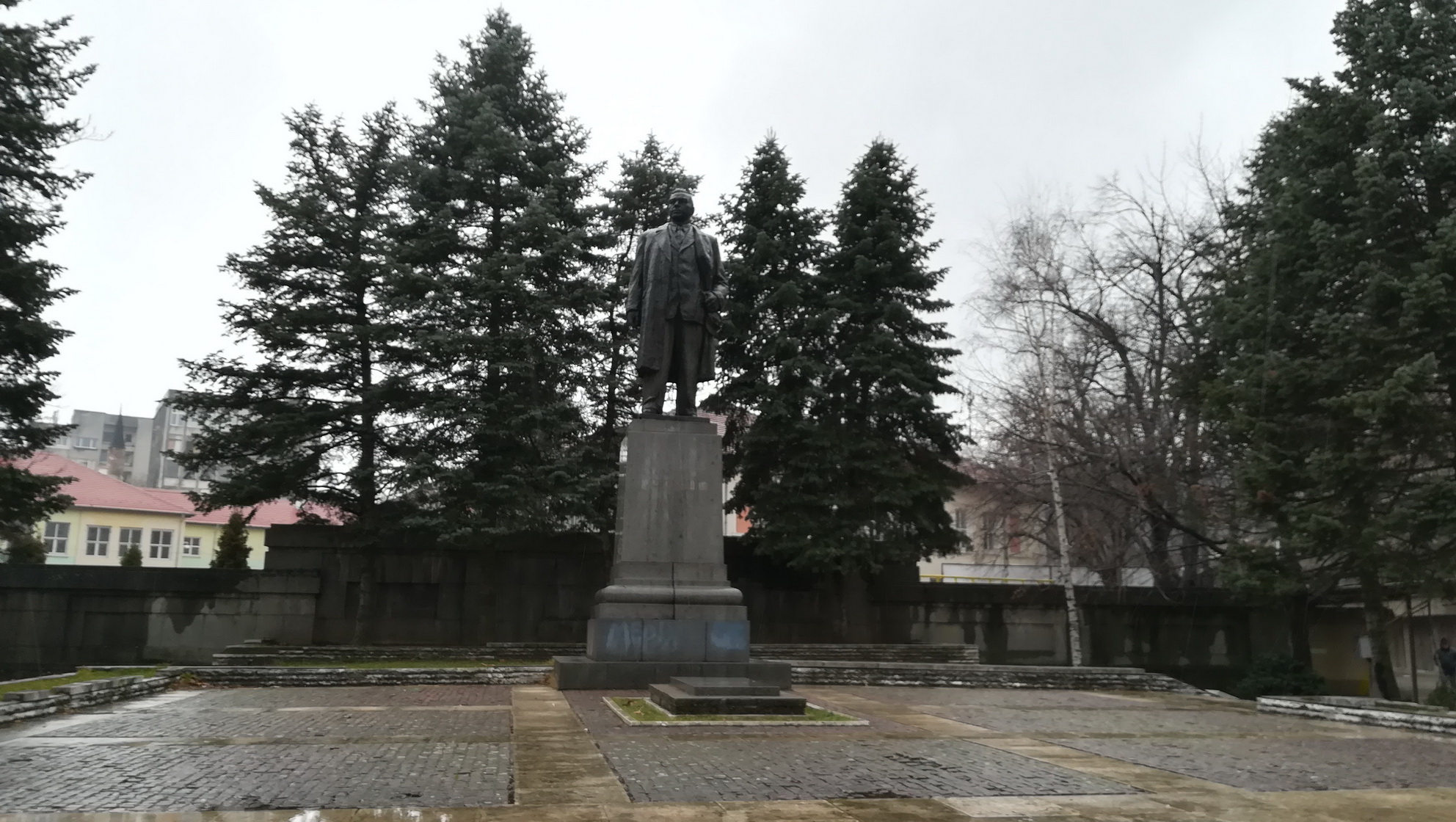 Monument to Hristo Mihailov - Montana