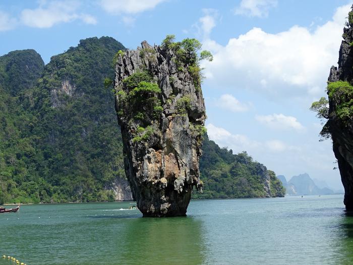 Ko Tapu (James Bond Island)