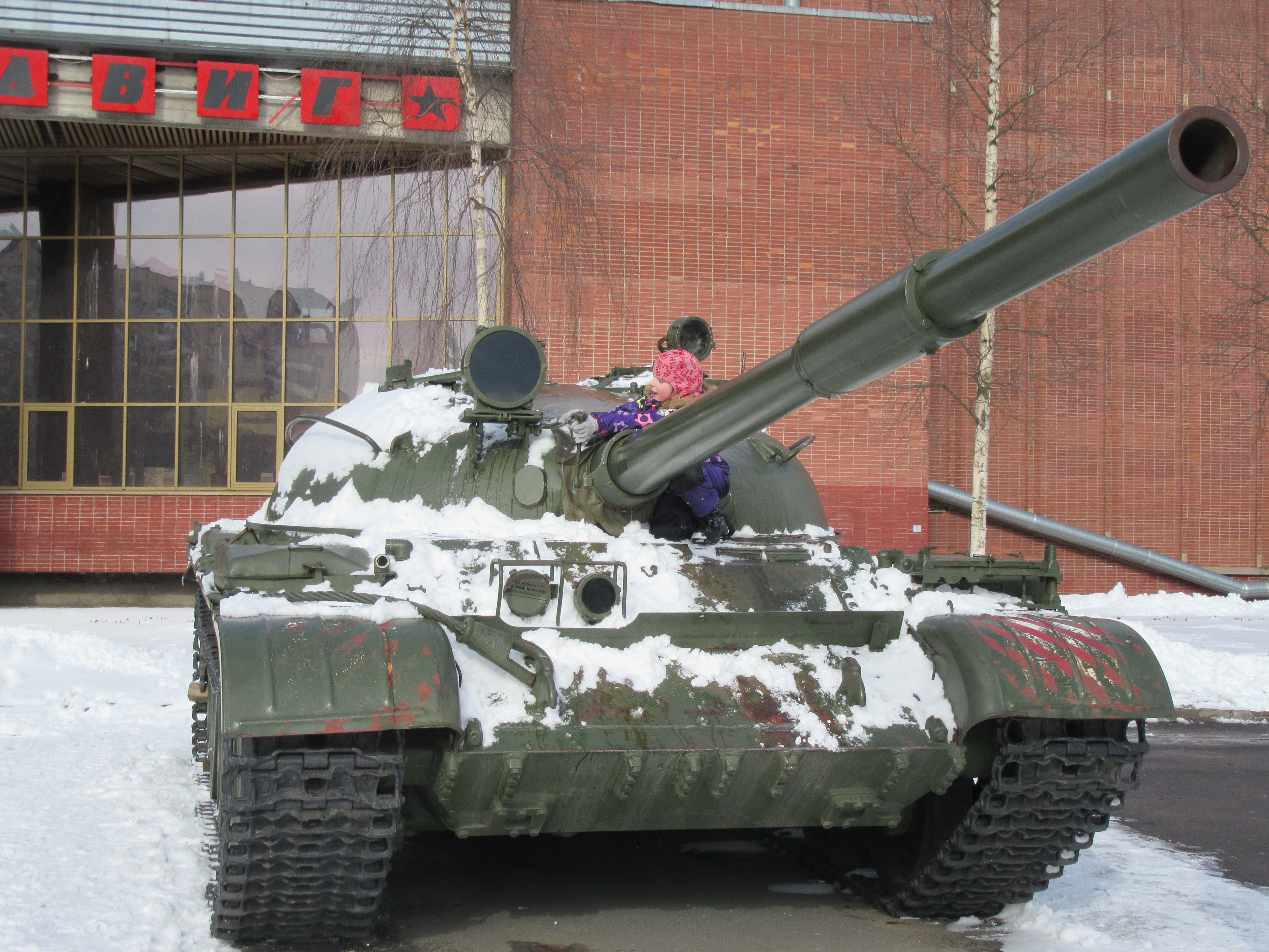 Автомобиль танк спб. Танк т-62. Танк т-62м. Т 62 Калибр пушки. Т62 Калибр орудия.