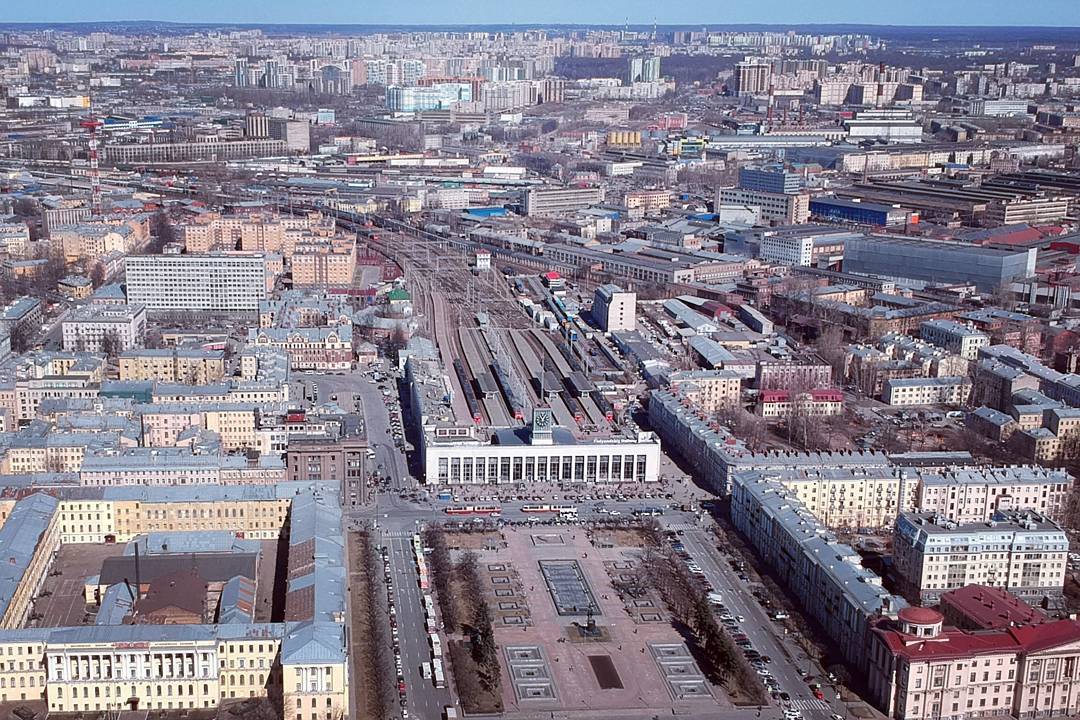 Корпус 1 санкт петербург. Финляндский вокзал вид сверху. Финляндский вокзал СПБ С птичьего полета. Ленинский вокзал СПБ. Кровля учебного корпуса.