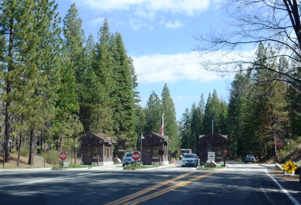 Big Oak Flat Entrance to Yosemite National Park