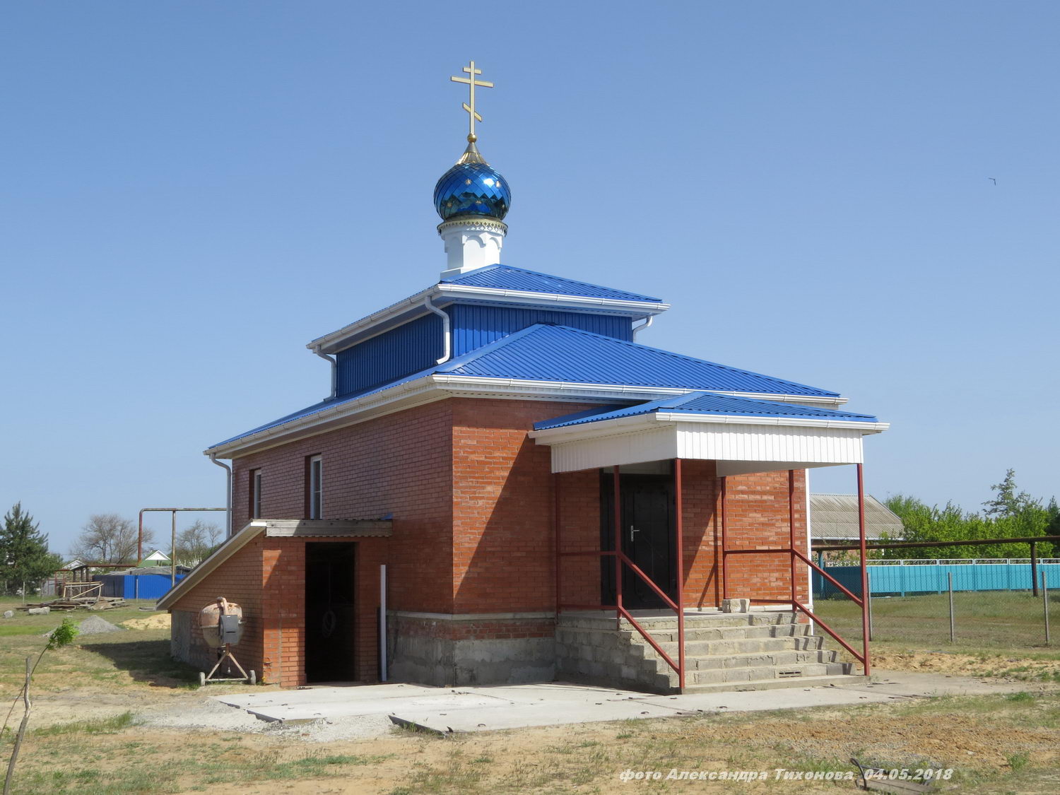 Погода лозной цимлянский. Лозной Цимлянский район. Храм Лозное Дубовский район. Нижнежуравский храм Ростовская область.