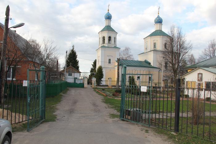 Новоселки городской округ подольск. Храм в Новоселках Чеховский район. Успенская Церковь с. Новоселки. Церковь Успения Пресвятой Богородицы (Новосёлки). Новоселки (Чеховский район).