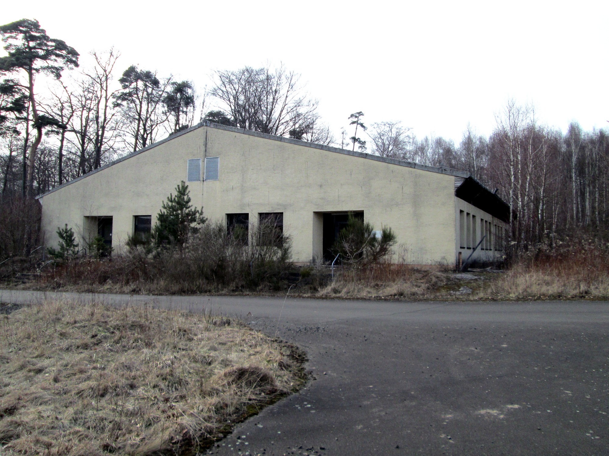 Former Kriegsfeld Army DepotNATO Site Number 107 (North Point) Cold