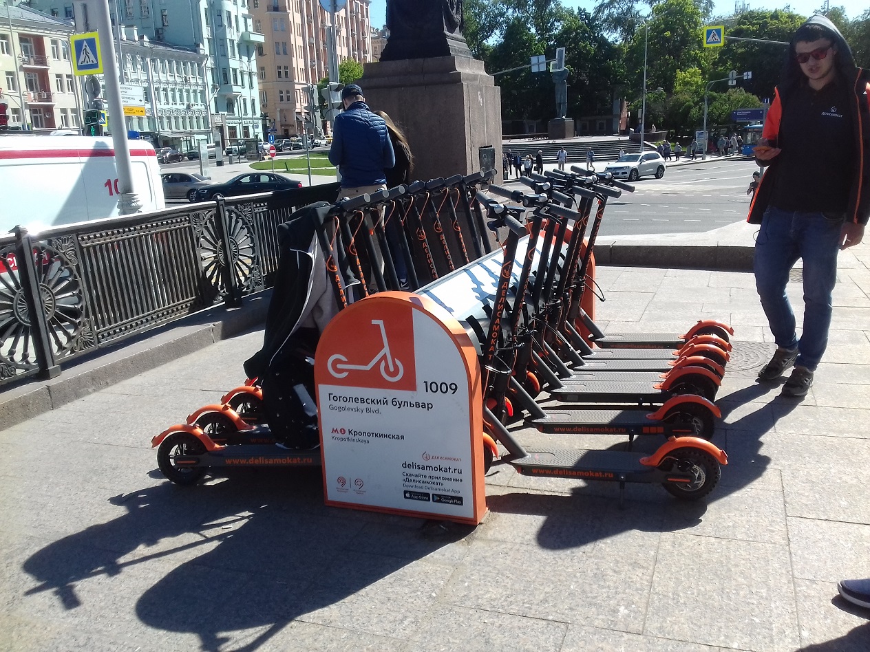 Лучший прокат. Фотосессия на самокате. Запчасти на велосипед в кировском кемерово адреса. Хорош наездник велосипеды кемерово. Электросамокаты в подмосковье.