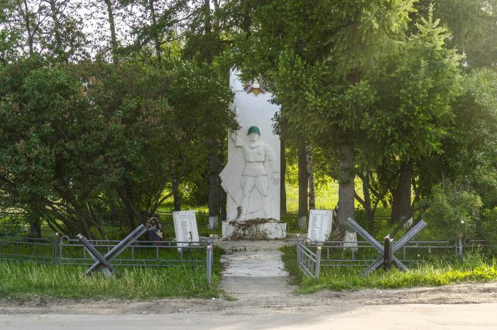 Памятник жителям. Обелиск памяти погибшим деревни Суково. 