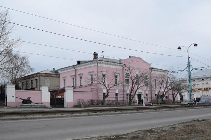 Алтайский государственный краеведческий. Краеведческий музей Барнаул. Барнаульский краеведческий музей. Алтайский государственный краеведческий музей Барнаул Ползунова. Ползунова 46 Барнаул музей.