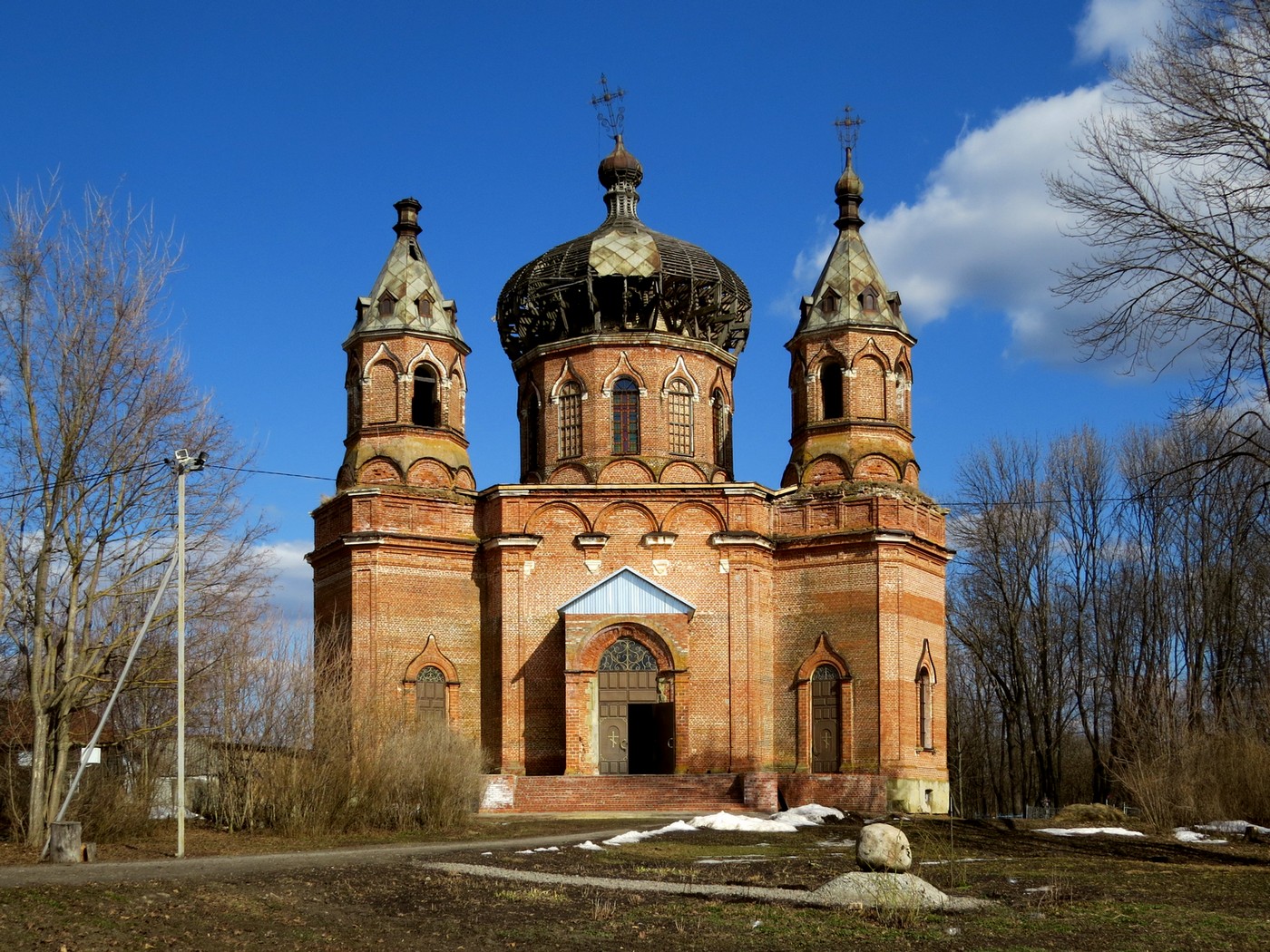 Тамбовская обл храмы. Храм в старой Ольшанке Тамбовская область. Тамбовская область Уваровский район Ольшанка Церковь. Церковь Воскресения Христова в старой Ольшанке. Усадьба Воейковых Ольшанка Тамбов.