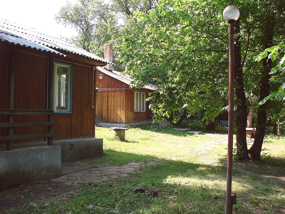 Турбаза белуга трехостровская. Турбазы каменске шахтинском. Эльдорадо каменск-шахтинский база отдыха. Турбазы каменске шахтинском. База отдыха лиховская каменск-шахтинский.