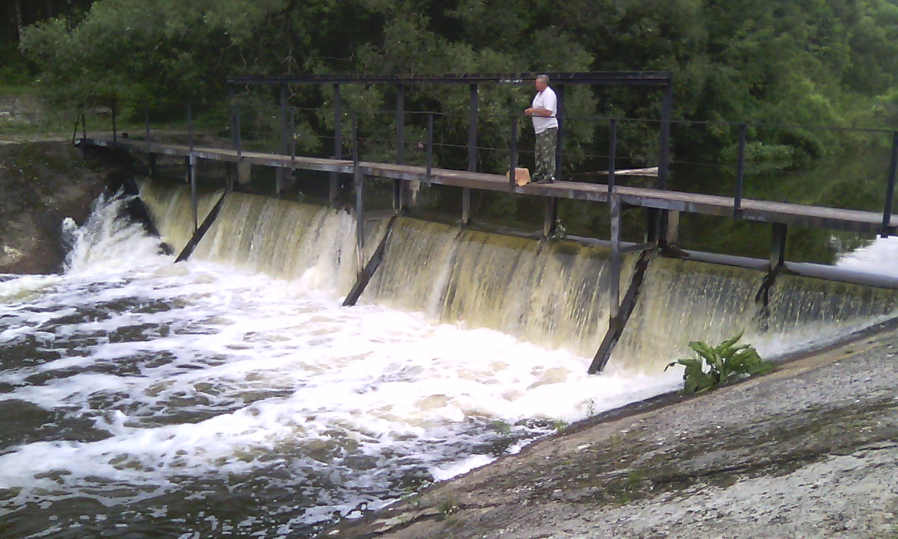 Белые берега водопад