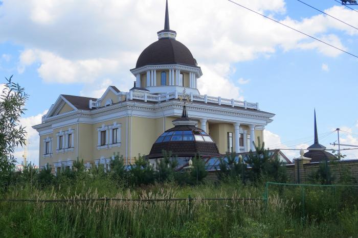 Патрушева тюмень. Особняк в Патрушева Тюмень. Дворцы в Патрушева Тюмень. Дворец в Патрушево Тюмень. Особняки в Патрушево Тюмень.