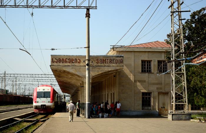 Жд вокзал Самтредиа