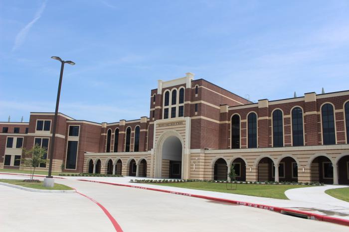 Grand Oaks High School