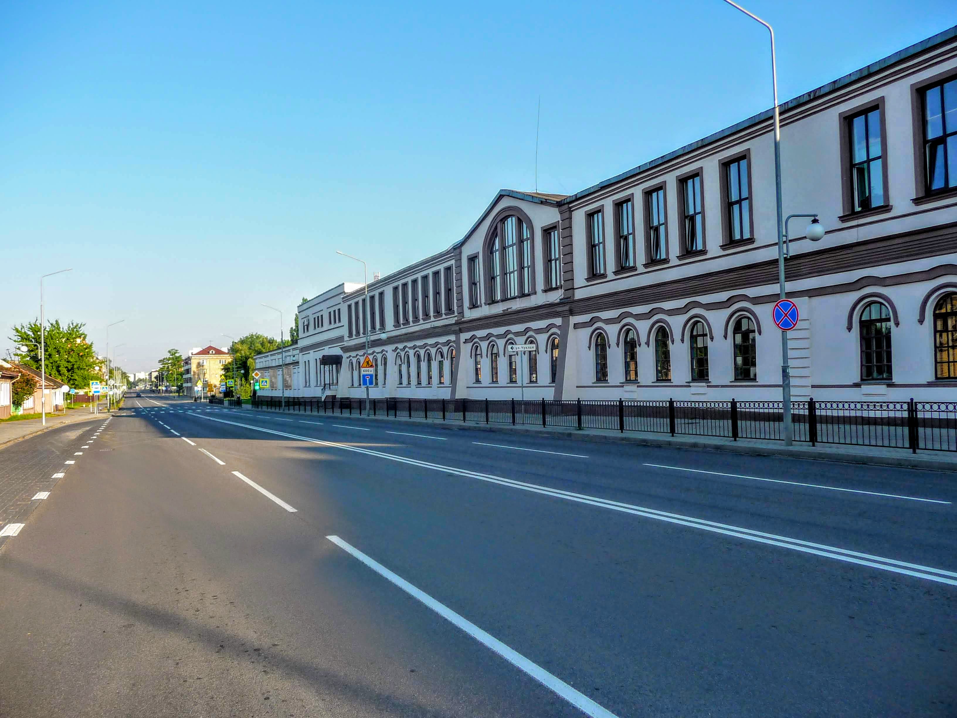 Улица брестская пинск. Спичечная фабрика в Пинске. Город Пинск улицы. Заводы Пинска. Улица Пинская.