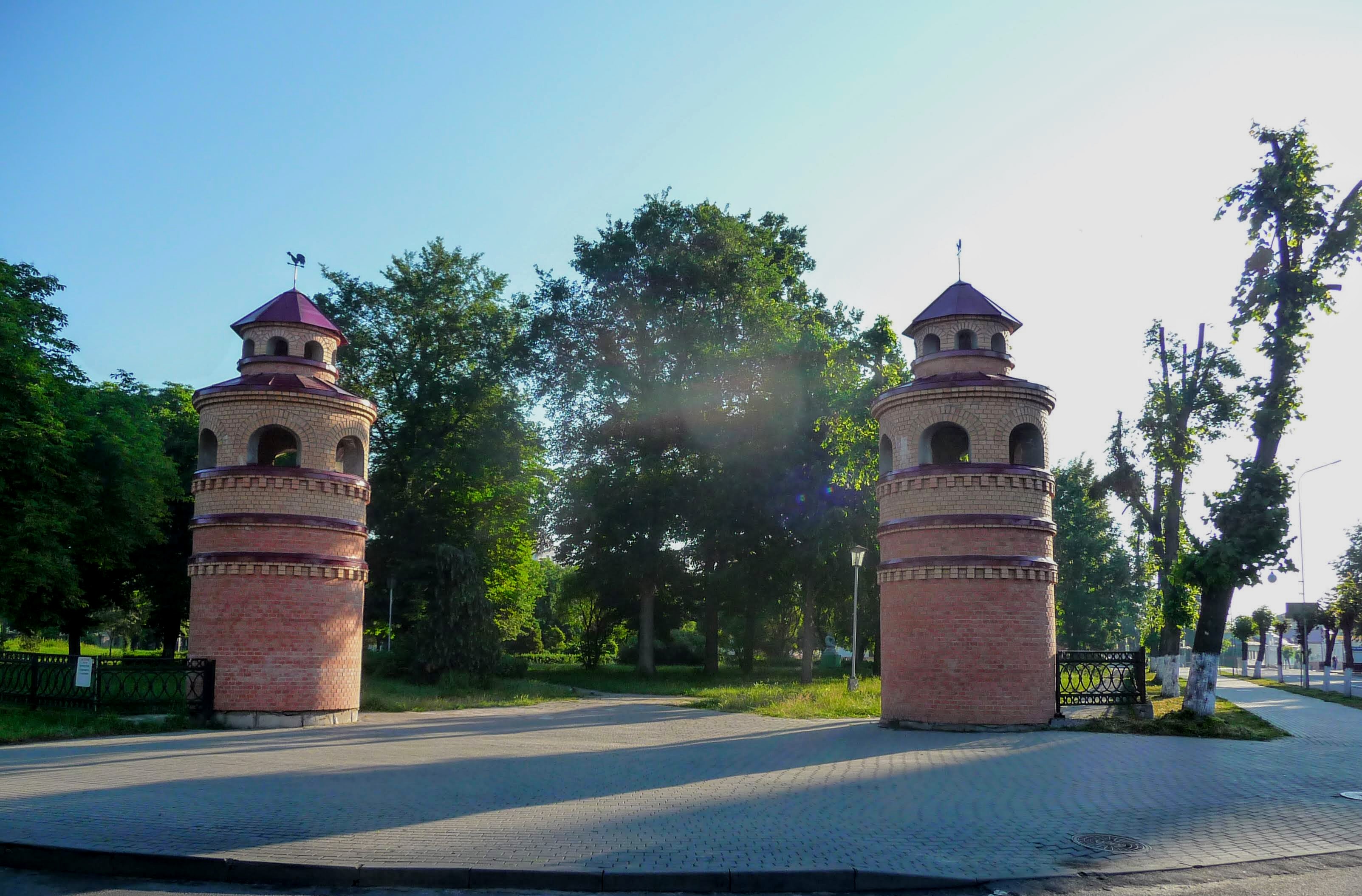 Парк пинска. Пинск парк. Детский парк Пинск. Пинский парк культуры и отдыха. Парк культуры и отдыха, Беларусь, Пинск.