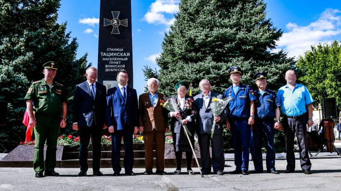тацинский танк памятник. аллея героев тацинского района ростовской области. памятник прорыв тацинская. памятный знак населенный пункт воинской доблести тацинская. тацинская (ростовская область).