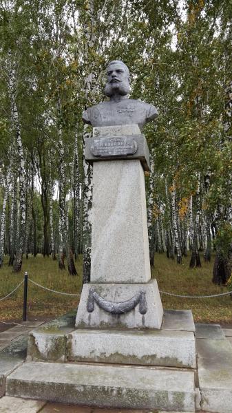 могила петра вельяминова. волковское кладбищегончааров. генерал горбатов могила. могила принца ольденбургского. грину г.