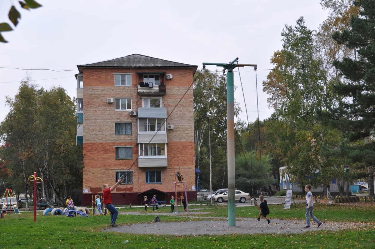 Нефтеюганск 7 микрорайон 1 дом. 7 микрорайон 1 дом. 1 мкр 10 дом нефтеюганск. 3 мкр 7 дом нягань. Курган 3 микрорайон дом 12.