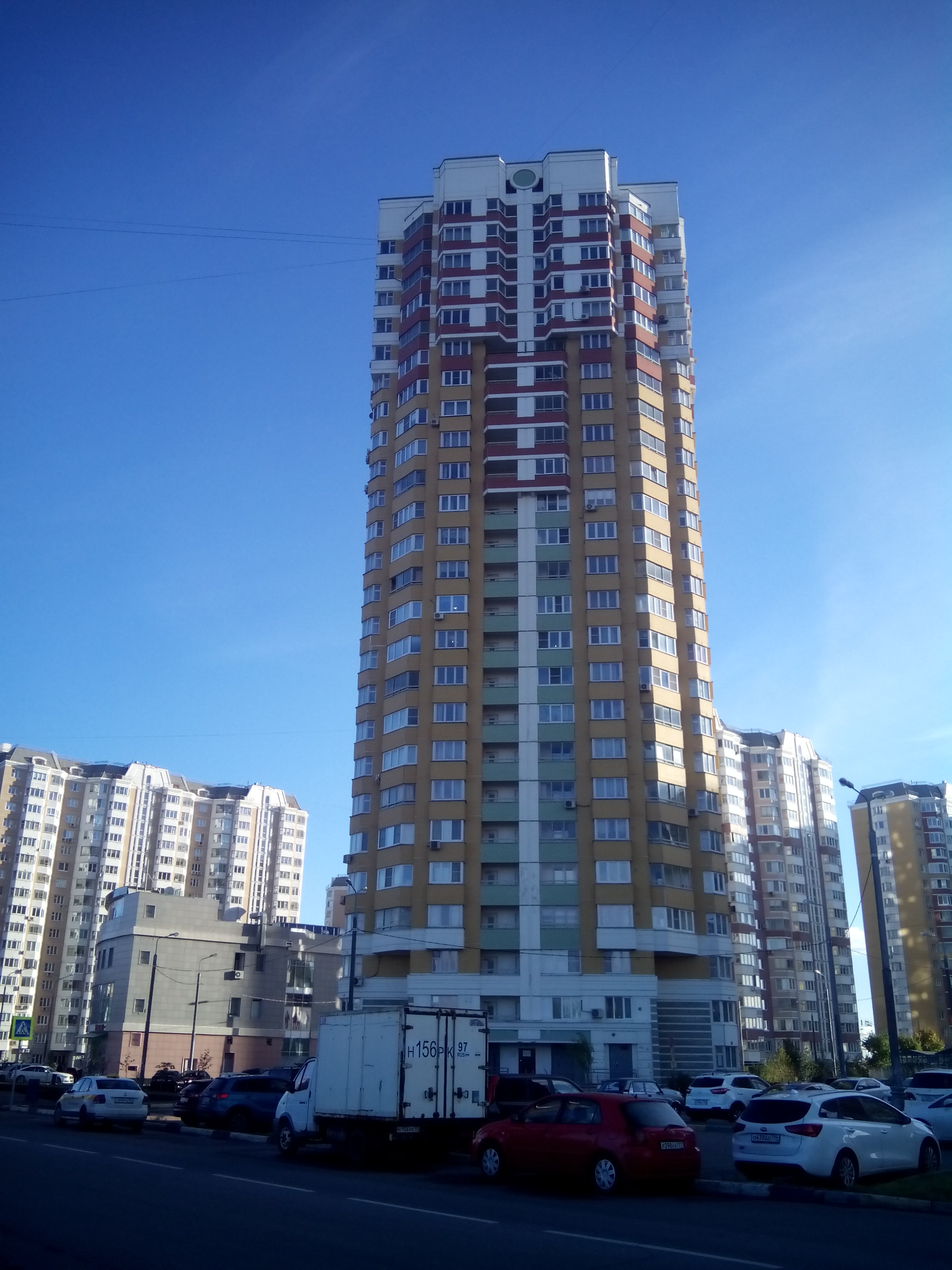 улица радужная москва