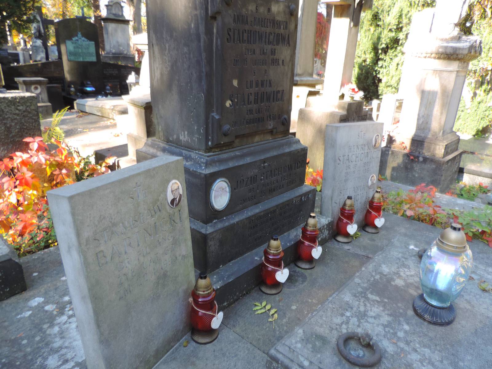 The grave of Stachowicz family - Warsaw