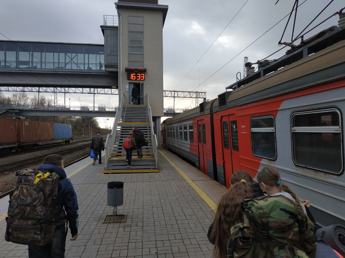 Станции поезда владивосток. Станция угольная Приморский край. Железнодорожная станция угольная. ЖД станция угольная Приморский край. Вокзал вторая речка Владивосток.