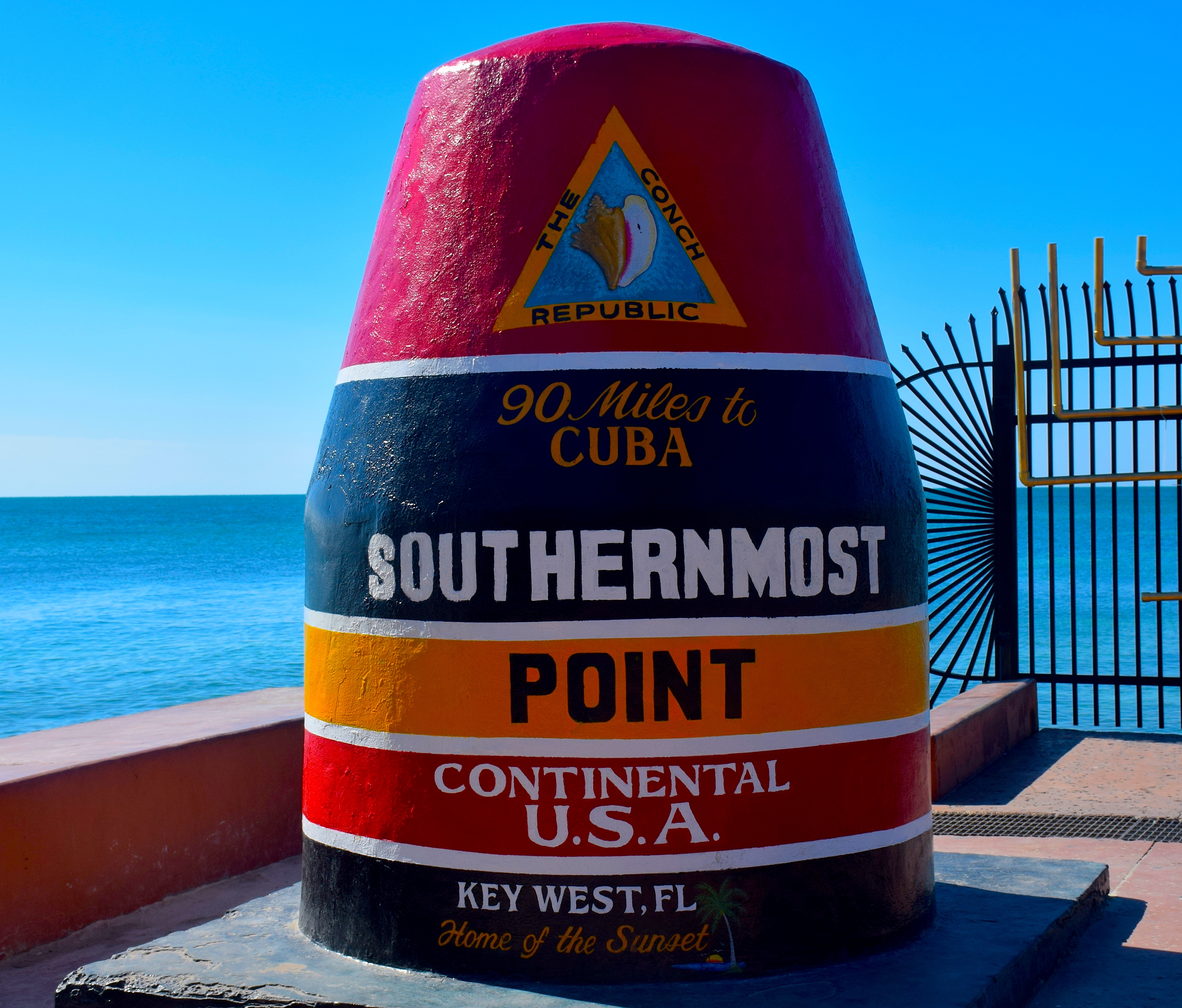 Key west elf. Key West Florida модель буйка. Southernmost point Key West. Самая Южная точка США. Ки Уэст буй.