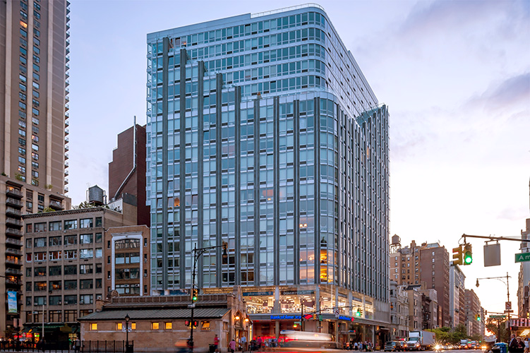 Покажи здание импал стритбилдинг. Уэст-нью-йорк. 90 west street. 90 west street. Western new york.