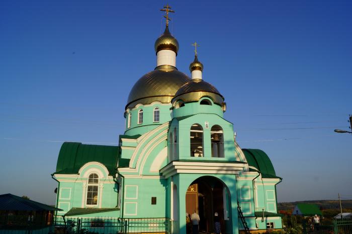 Соловцовка пензенская храм. Храм Соловцовка Пензенская. Соловцовка Церковь Сергия Радонежского. Село Соловцовка Пензенской области. Церковь Сергия Радонежского в Пензе.