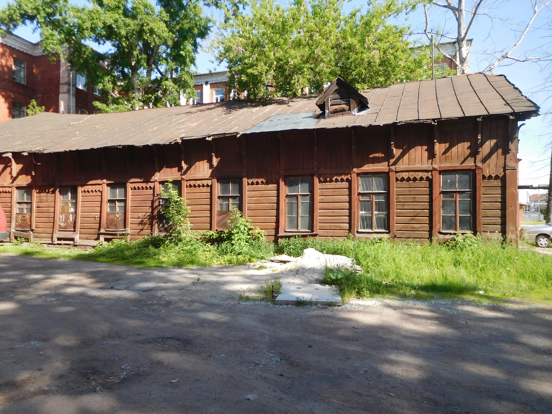 деревянные флигели. музей двухэтажный. даровое усадьба достоевского. деревянные флигели. городец улица маслова.