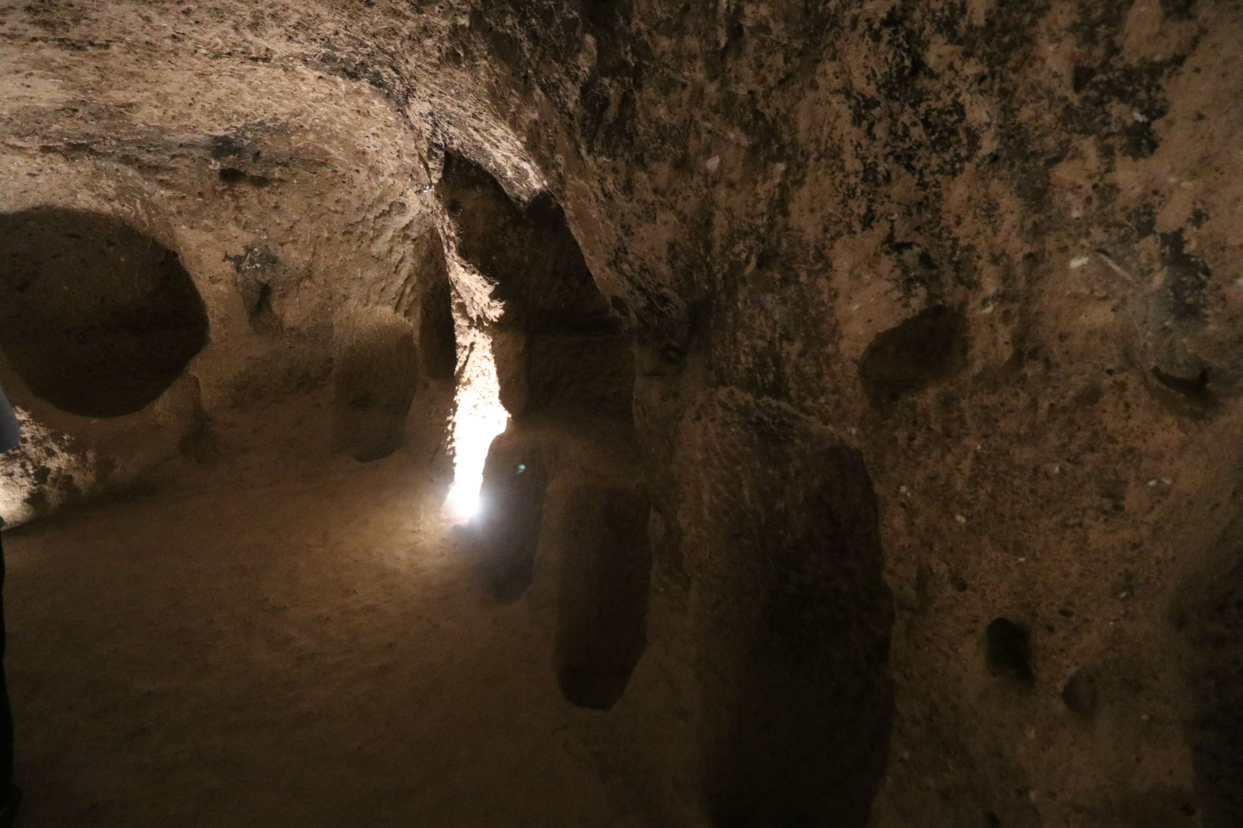 Abandonded cave city - Gore