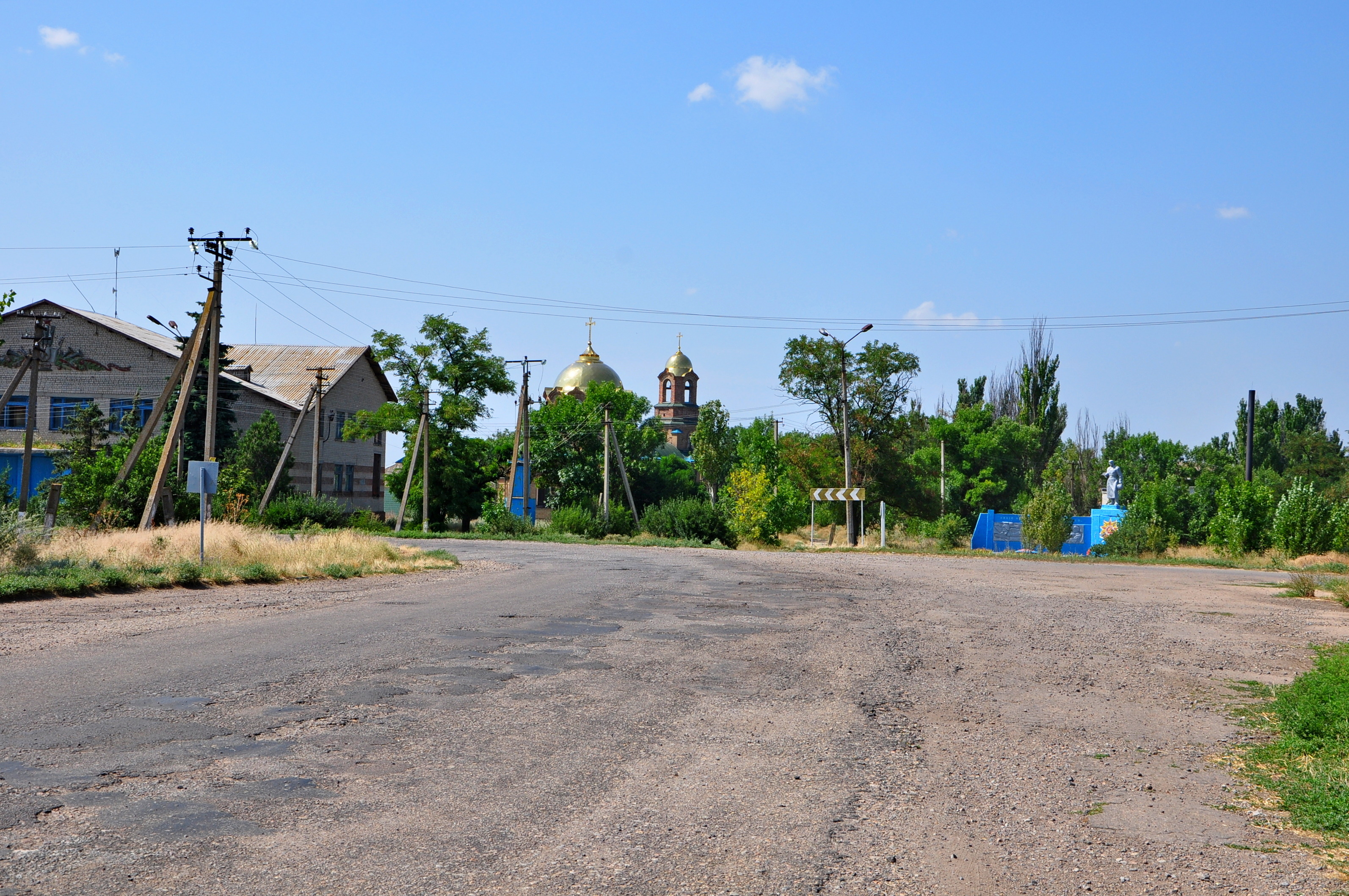 Село запорожское. Приазовский район Запорожской области. Село Приазовское Донецкая область. Чкалово (Приазовский район). Село Ботиево Запорожской области.