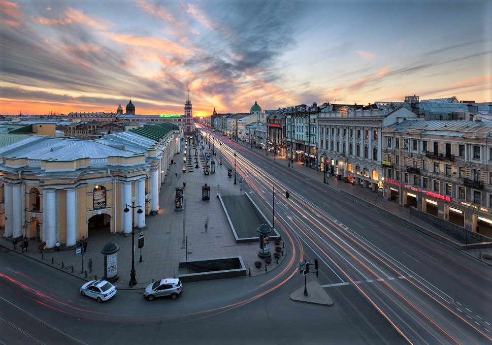 Подземный пешеходный переход фото