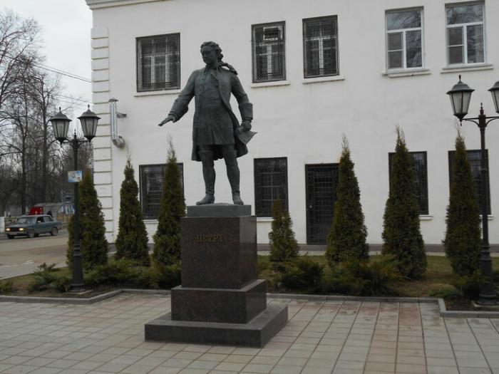 Фотографии города гагарин. Памятники города Гагарин Смоленской области. Памятник Гагарину в городе Гагарин. Гагарин памятник Смоленск. Достопримечательности Гагарина Смоленской.