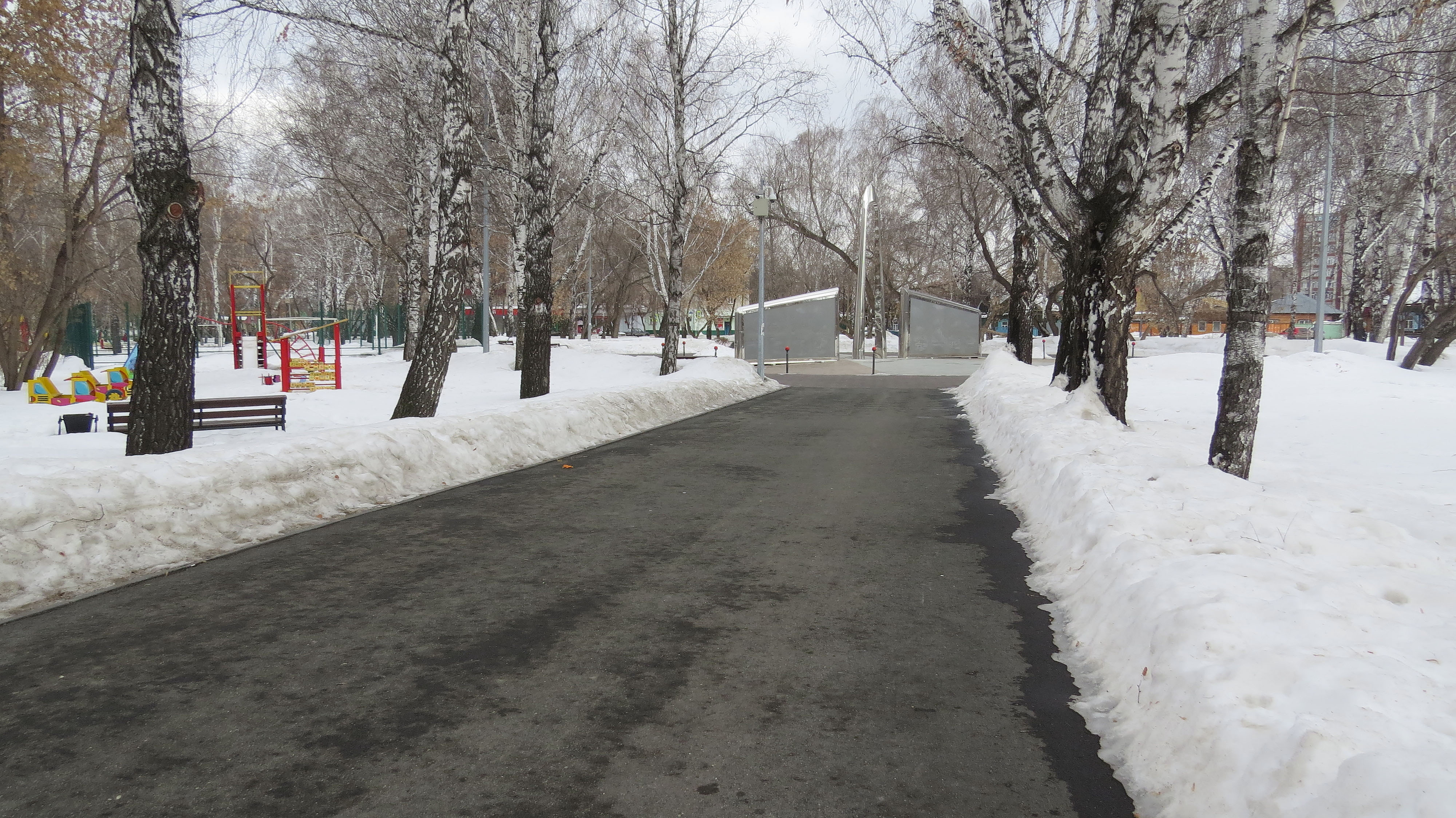 Аллеи тюмень. Парк Авиаторов Тюмень. Сквер Авиаторов Тюмень. Сквер Авиаторов Тюмень 2020. Сквер юных Авиаторов Петрозаводск.