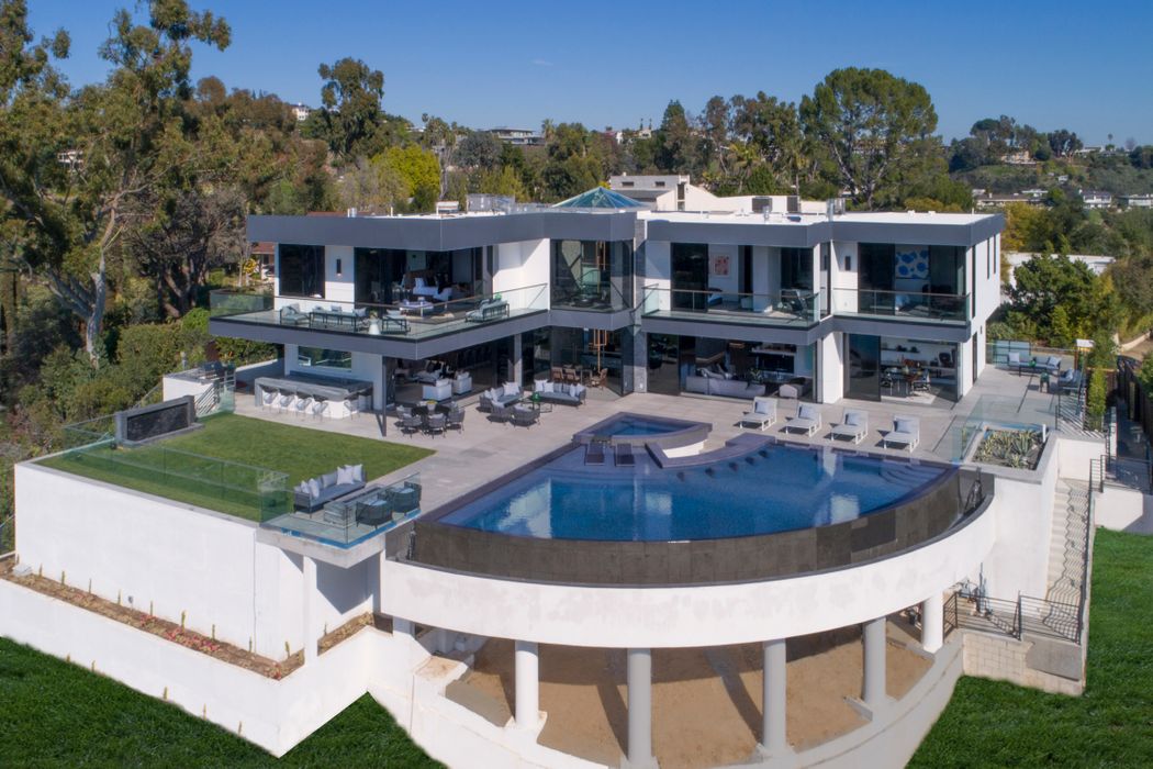 931 Linda Flora Drive - Los Angeles, California