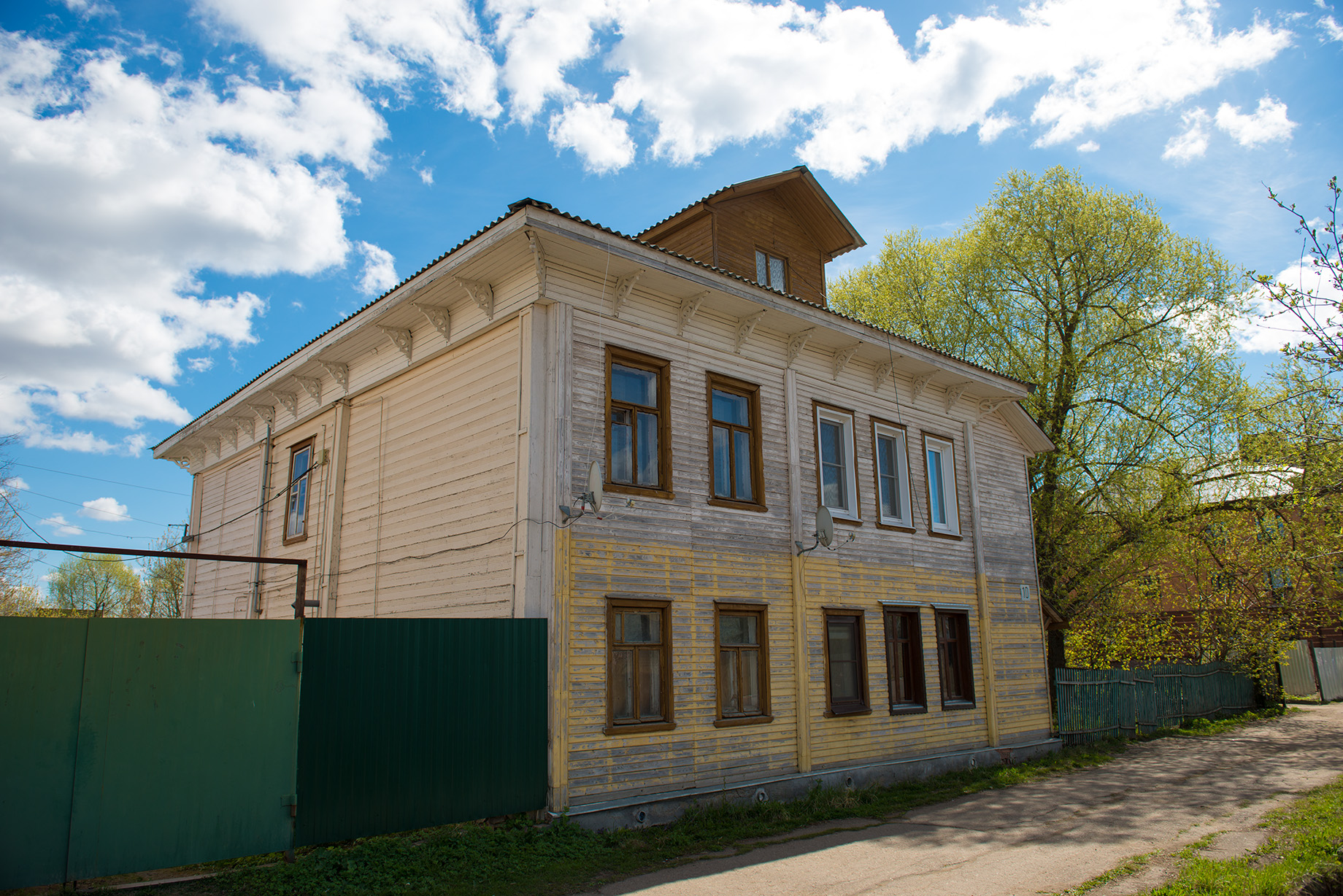 Улица луначарского. Ул.Луначарского 21а Ростов Великий. Ростов Великий улица Луначарского дом 45. Луначарского дом 10.