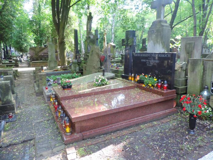 The grave of Edmund Niziurski - Warsaw