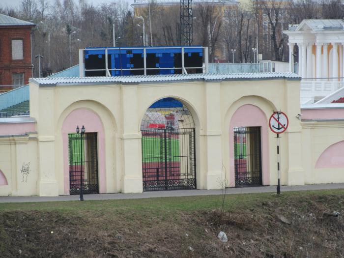 Москва смоленск северные ворота. Северные ворота стадиона имени Ленина Хабаровск. Северные ворота Белоостров. Ворота в Твери. Северные ворота только на ЧМЗ.