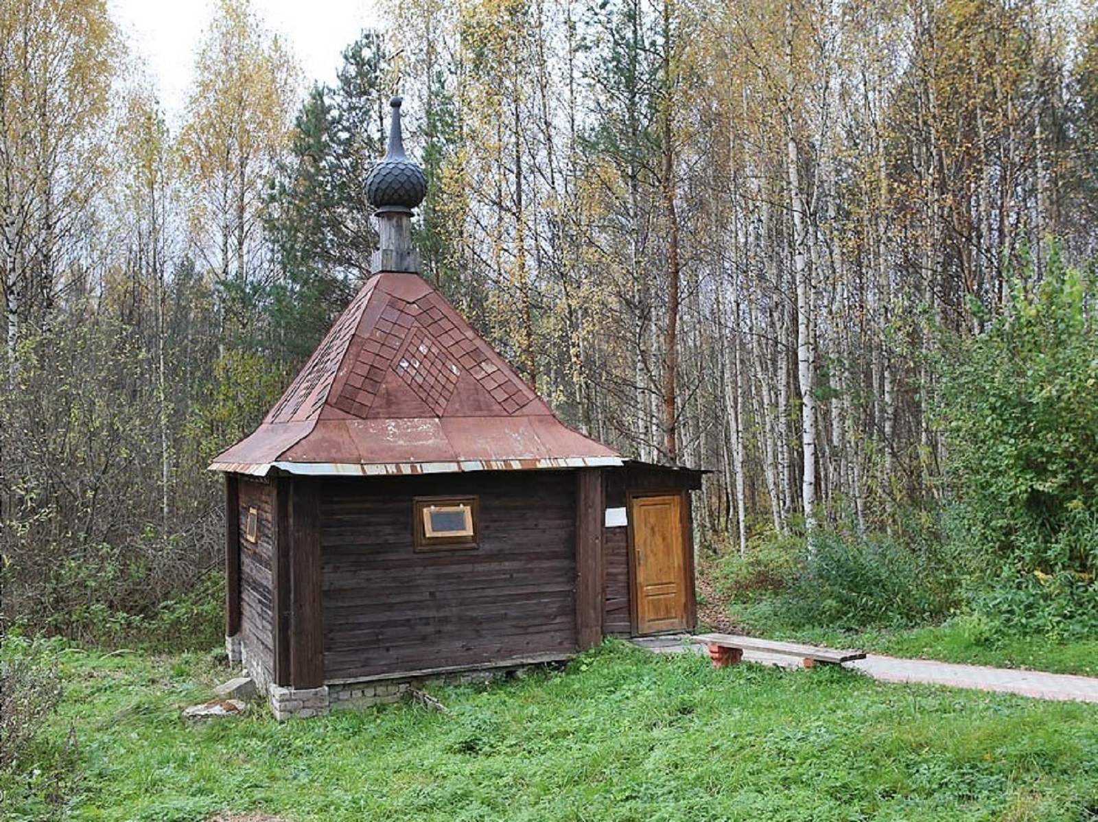 Часовня купель. Родник в Переславле Залесском. Варварин источник Переславль Залесский. Купель в Переславле Залесском. Купель Переславль Залесский Святая.