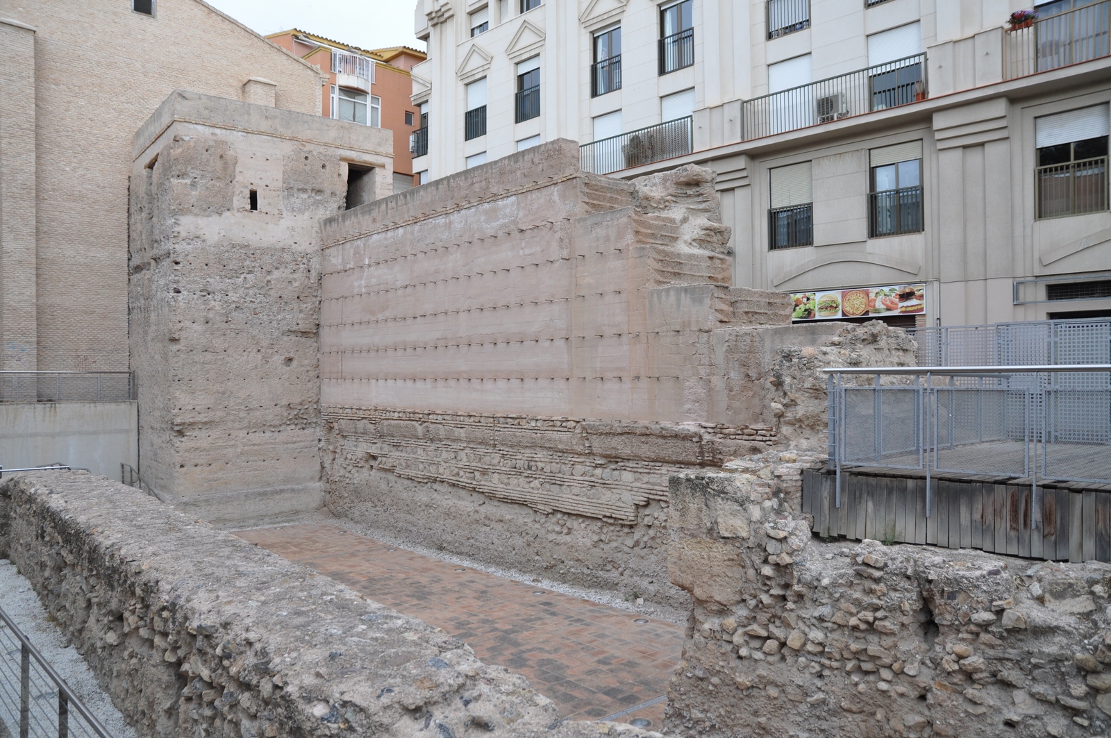 Muralla Árabe De Murcia : Restos de la Muralla Arabe – CYCF