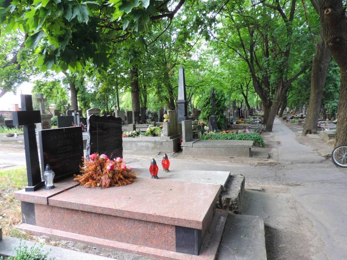 The grave of Irena Malkiewicz - Warsaw