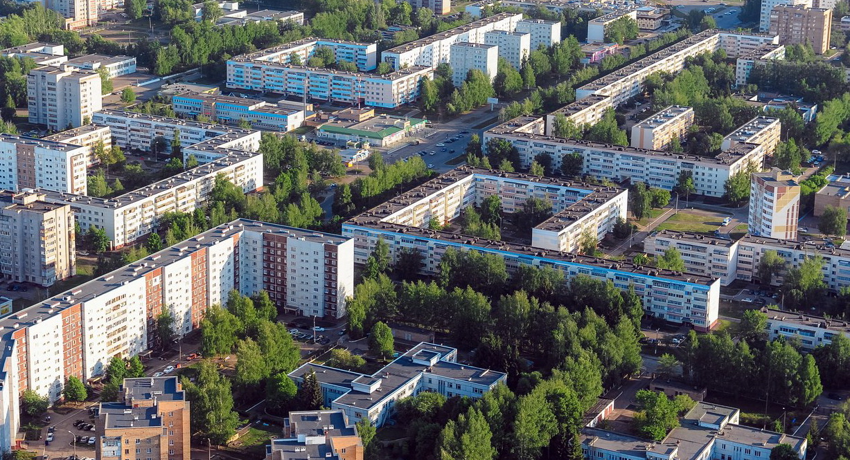 Улицы города нижнекамска. 20 Микрорайон Нижнекамск. Нижнекамск улица мира.