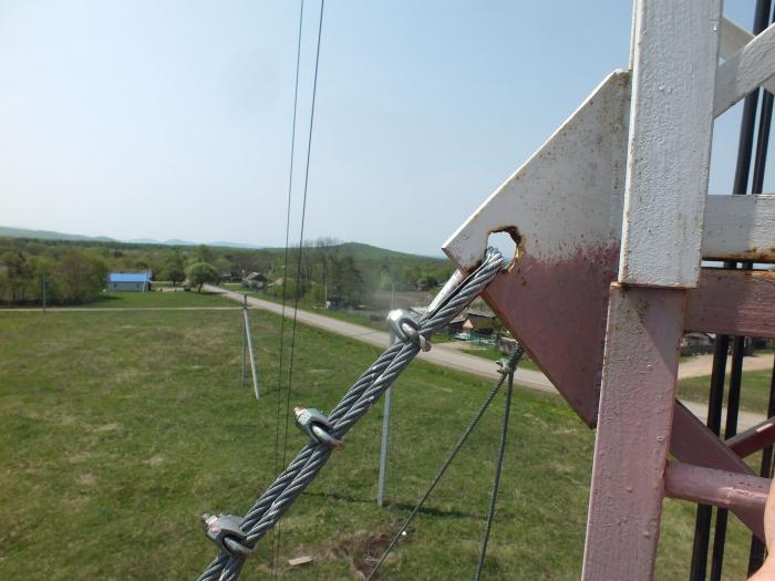 лацменный узел оттяжки мачты.