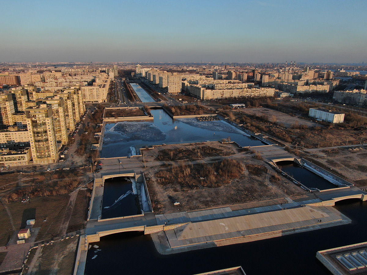 ( Санкт-Петербург )