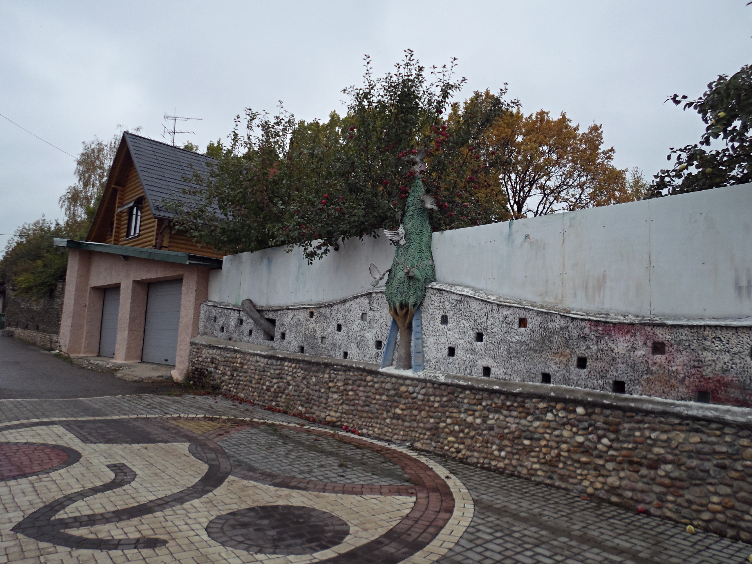 поселок николин ручей одинцовский район. коттеджный поселок николин. коттеджный поселок николин. поселок николино рублево-успенское шоссе. дом у ручья.