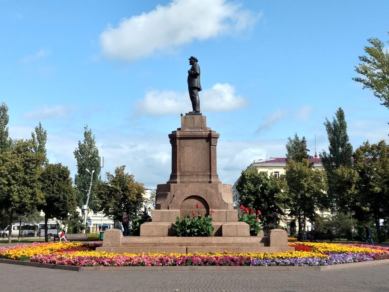 Памятник Ленину Самара