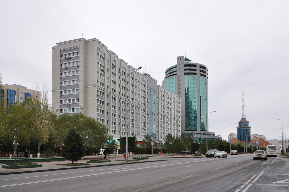 Астана улица кунаева. ЖК дипломат Астана. Гостиница дипломат Астана. Кунаева 29в Астана.