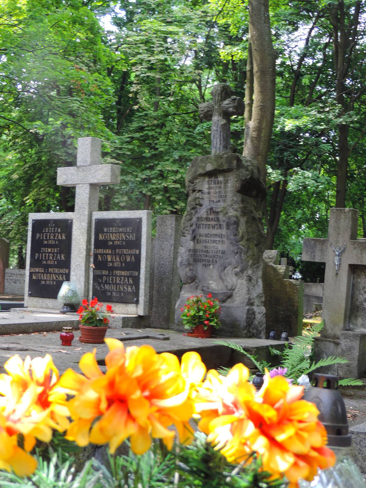 The grave of Witkowski family - Warsaw